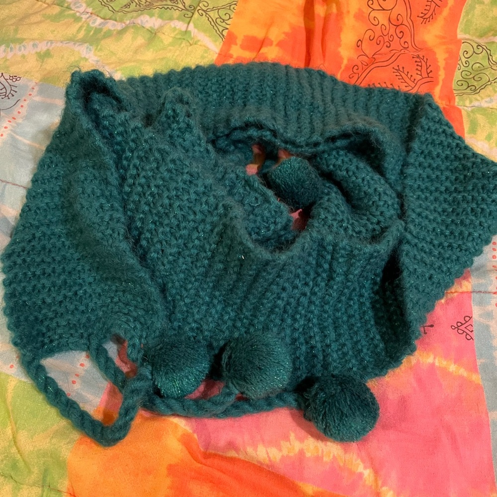 🌻5/$15-Divided extra long green scarf with pompoms GUC